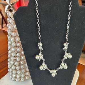 Paparazzi “Pearl Parlor” White Pearls, Silver, & Rhinestone Cluster Necklace 20”